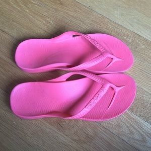 Archie’s flip flops  coral/pink color